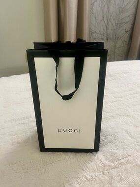 Gucci Shopping/Gift Bag